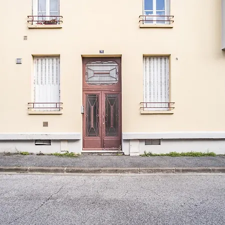 Cosy Savinois - Confort - Stationnement Facile * Sainte-Savine